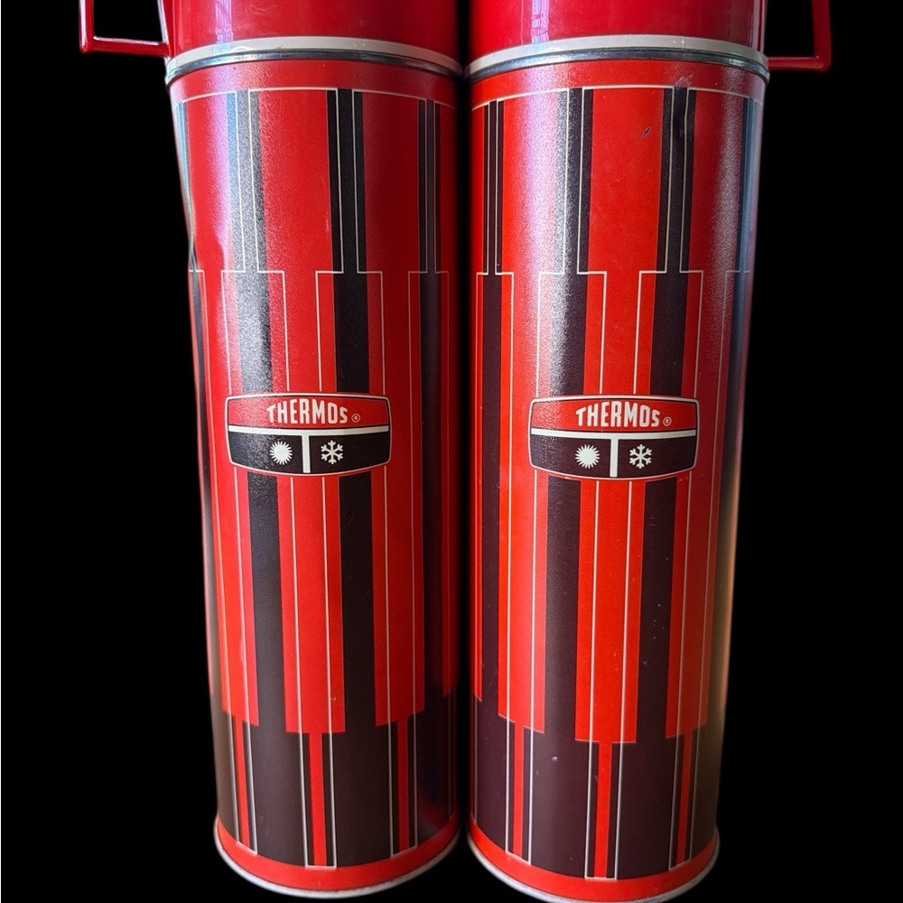 Vintage Thermos Red Mod Stripe Vacuum Bottles Picnic Tote Set USA – 1 Dented - Picture 5 of 6